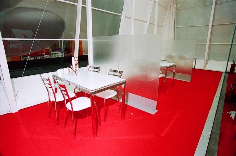 Móveis para stand de vendas